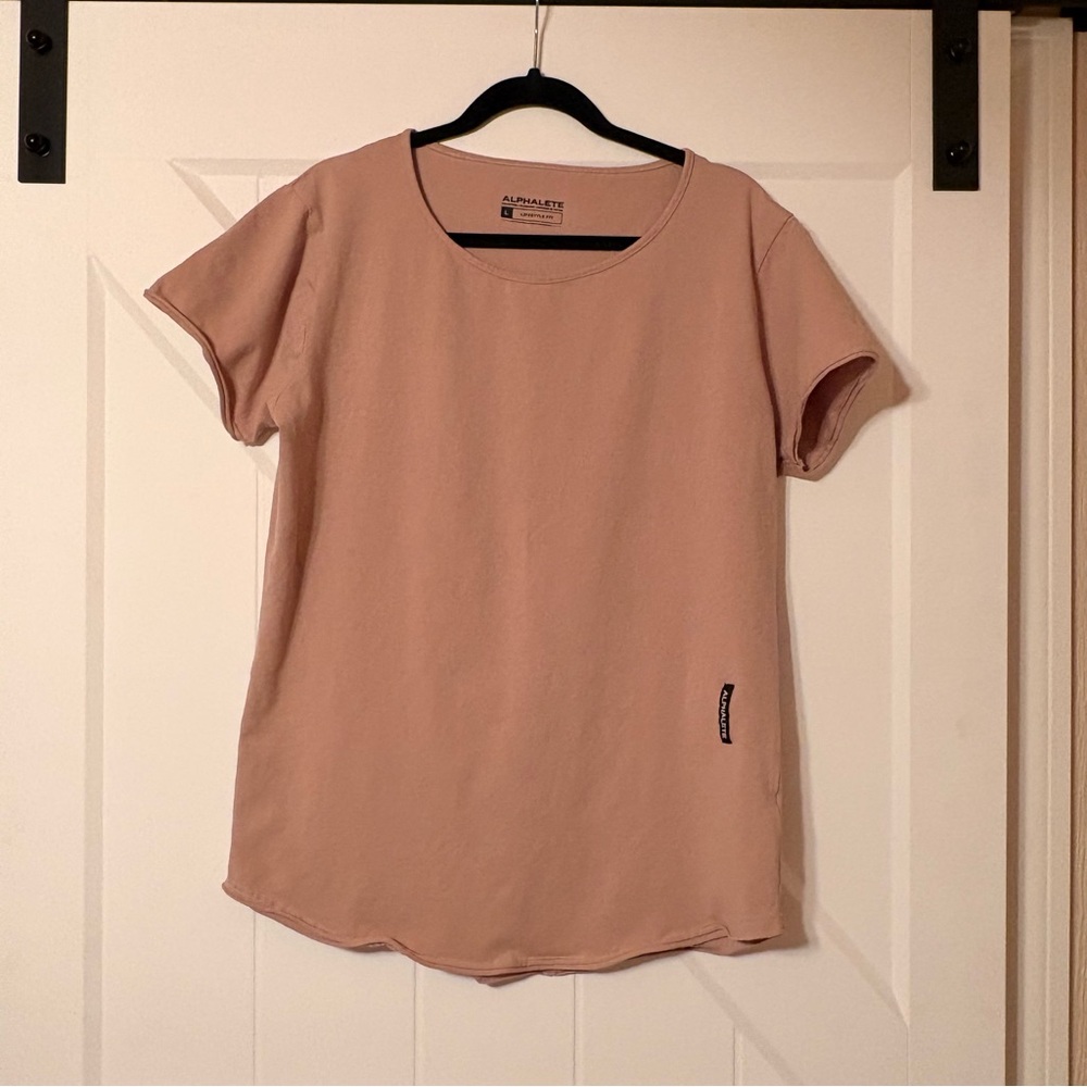 Alphalete T shirt size Large